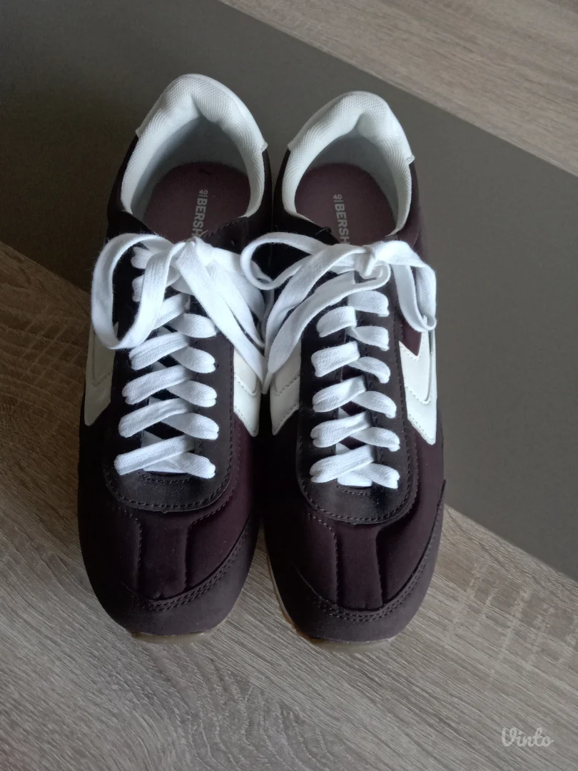 Patike.Bershka.Novo!