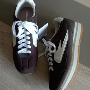 Patike.Bershka.Novo!
