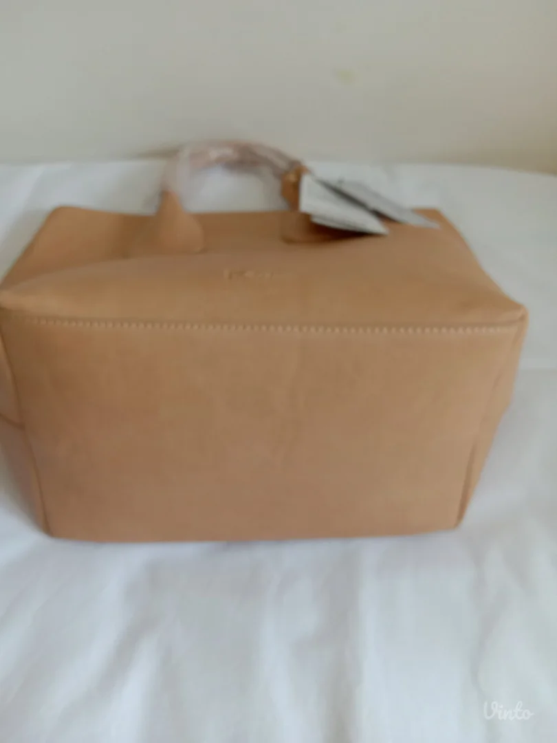 Kvalitetna torba.P.S.Fashion.Novo!