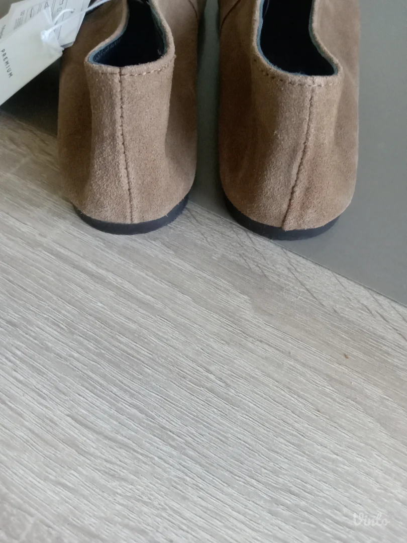 Kožne baletanke.Reserved.Novo!