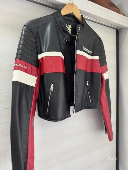 Bershka zenska jakna