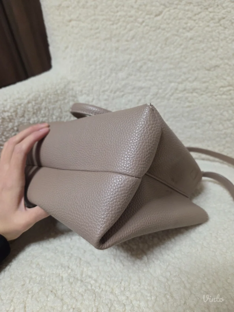 Tommy Hilfiger torba