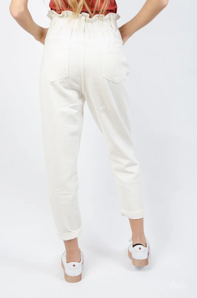 Nove pantalone