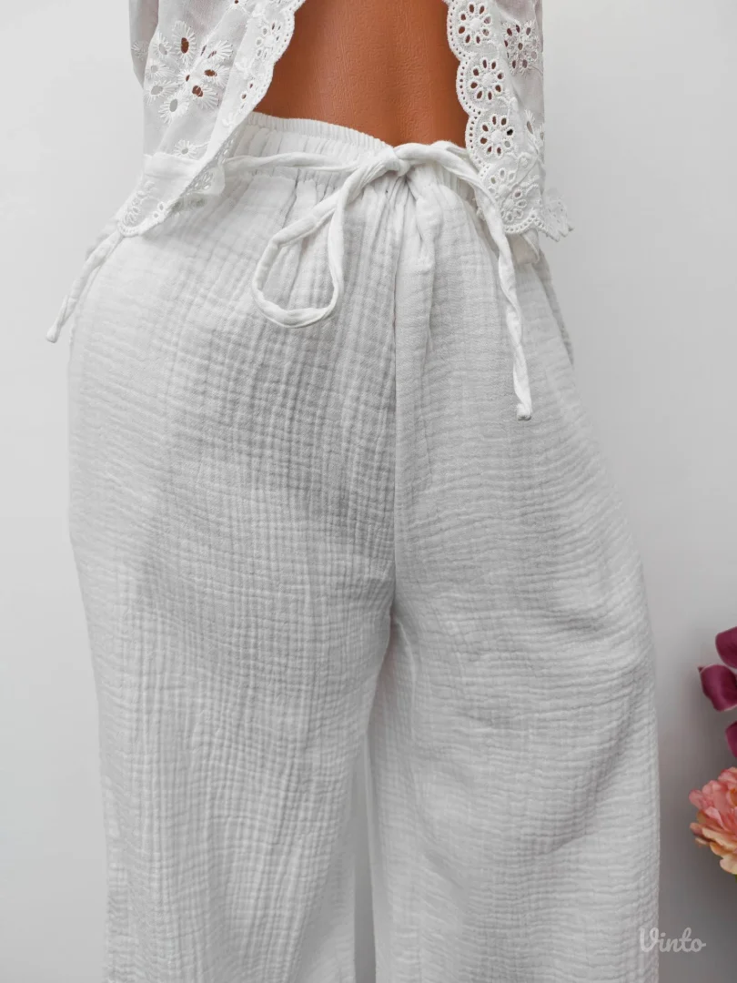 Nove pantalone S/M