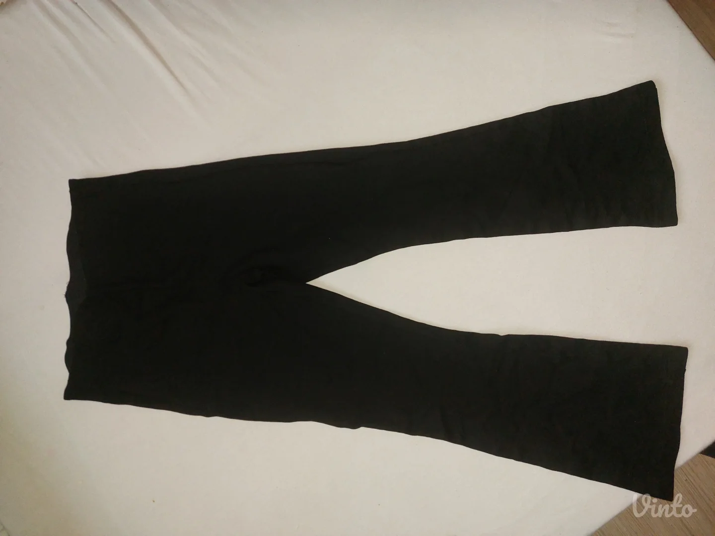 Zara crne pantalone