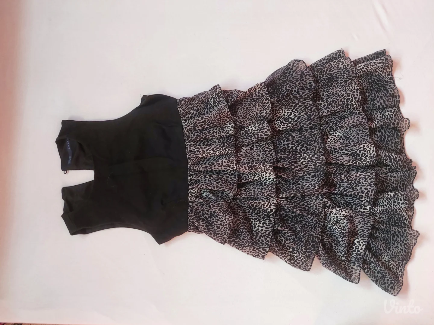 Zara haljinica sa karnerima