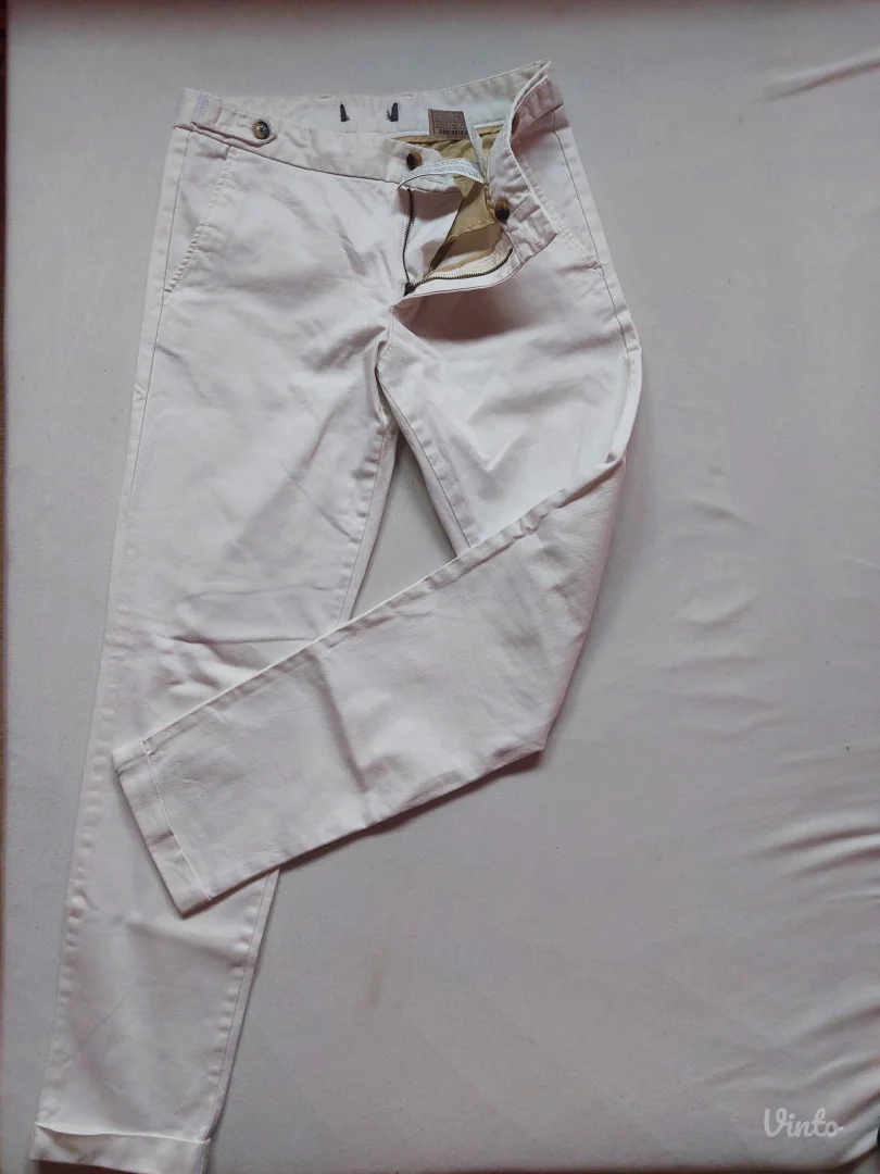 Zara bele pantalone