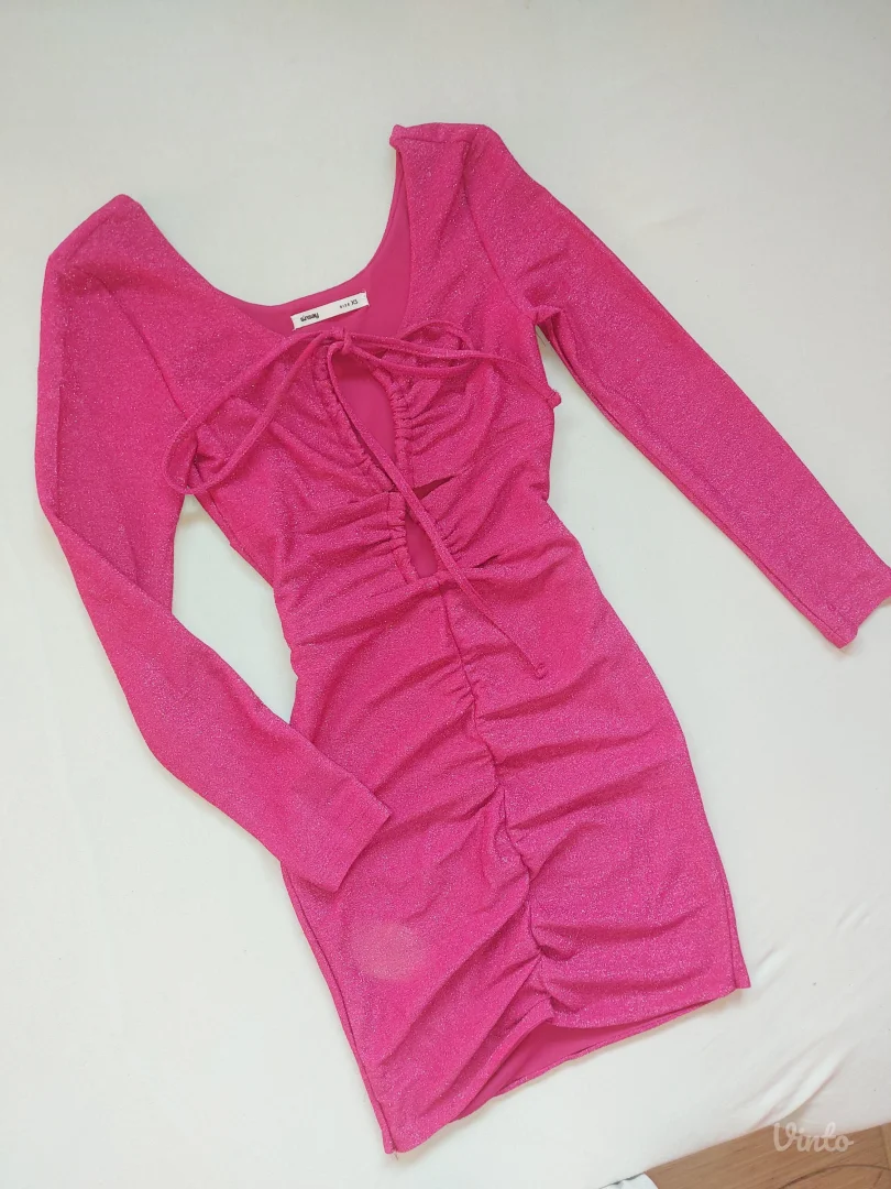 Pink šljokičava haljinica