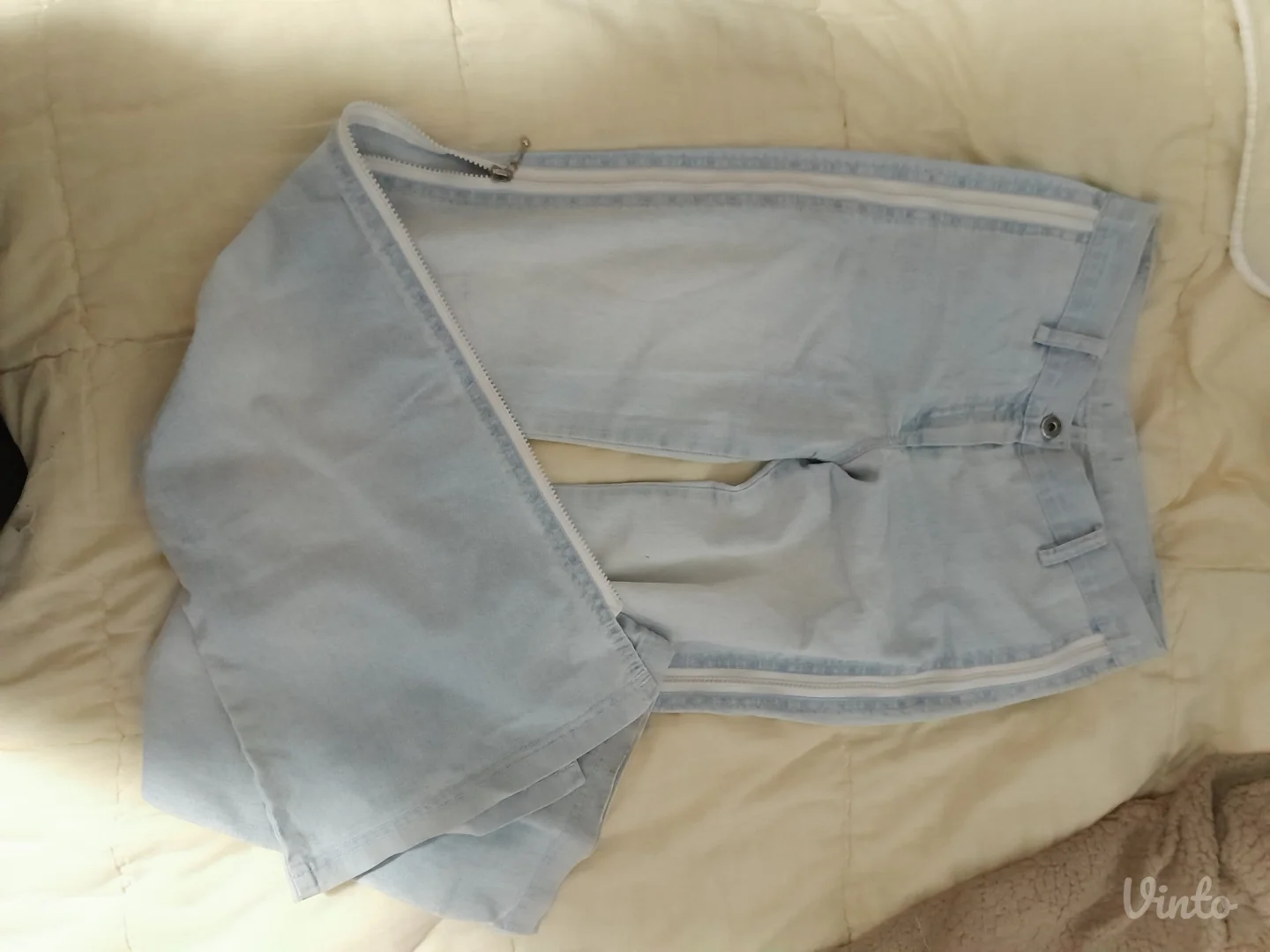 Farmerke sa bočnim otvorom(rajsferšlus)