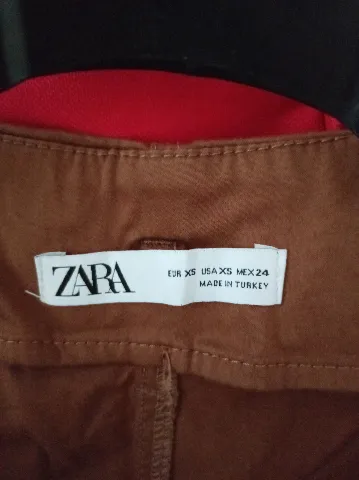 Zara pantalone