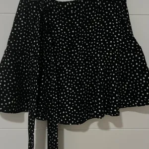Stradivarius polka dot skirt