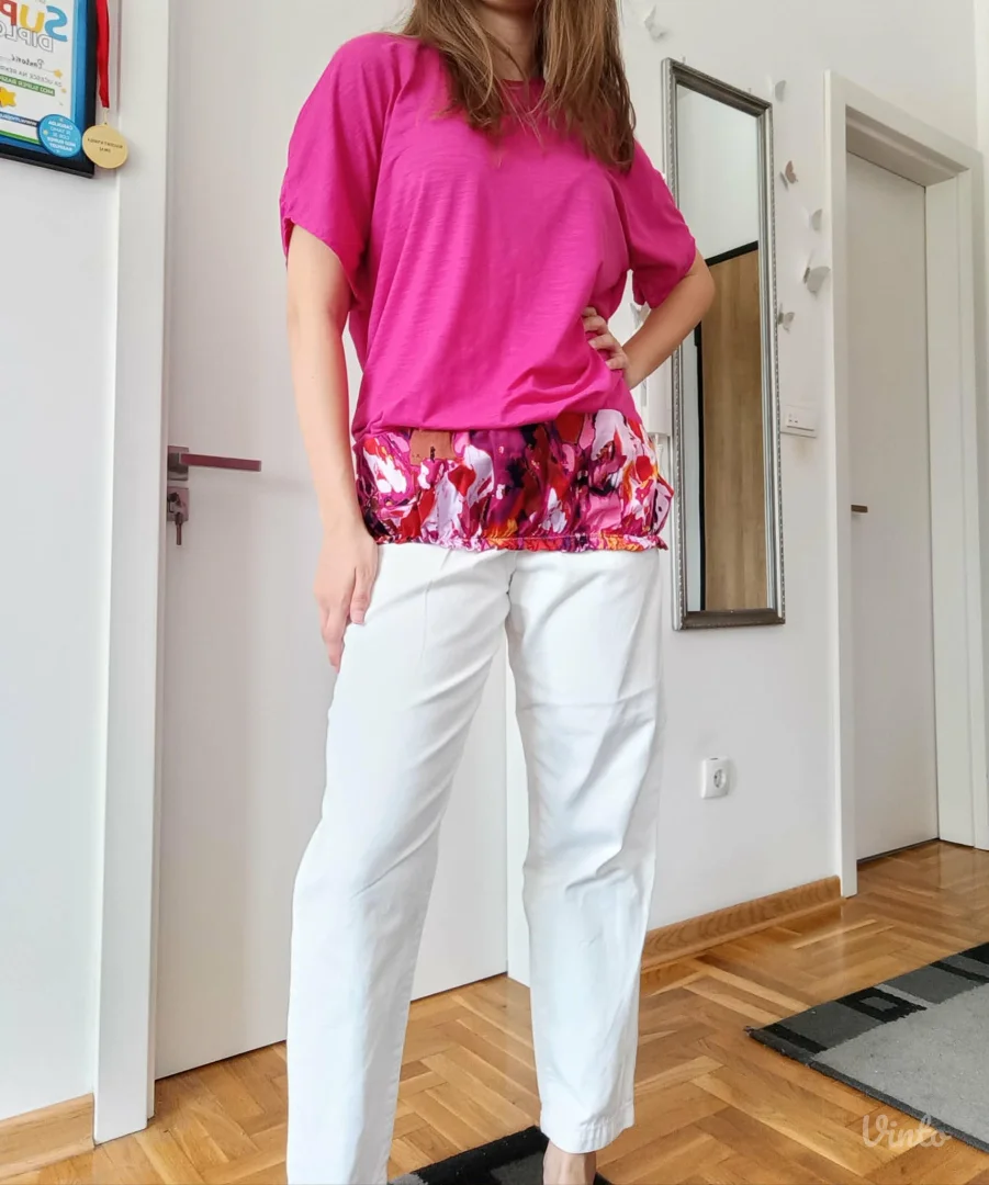 Predivna roze bluza