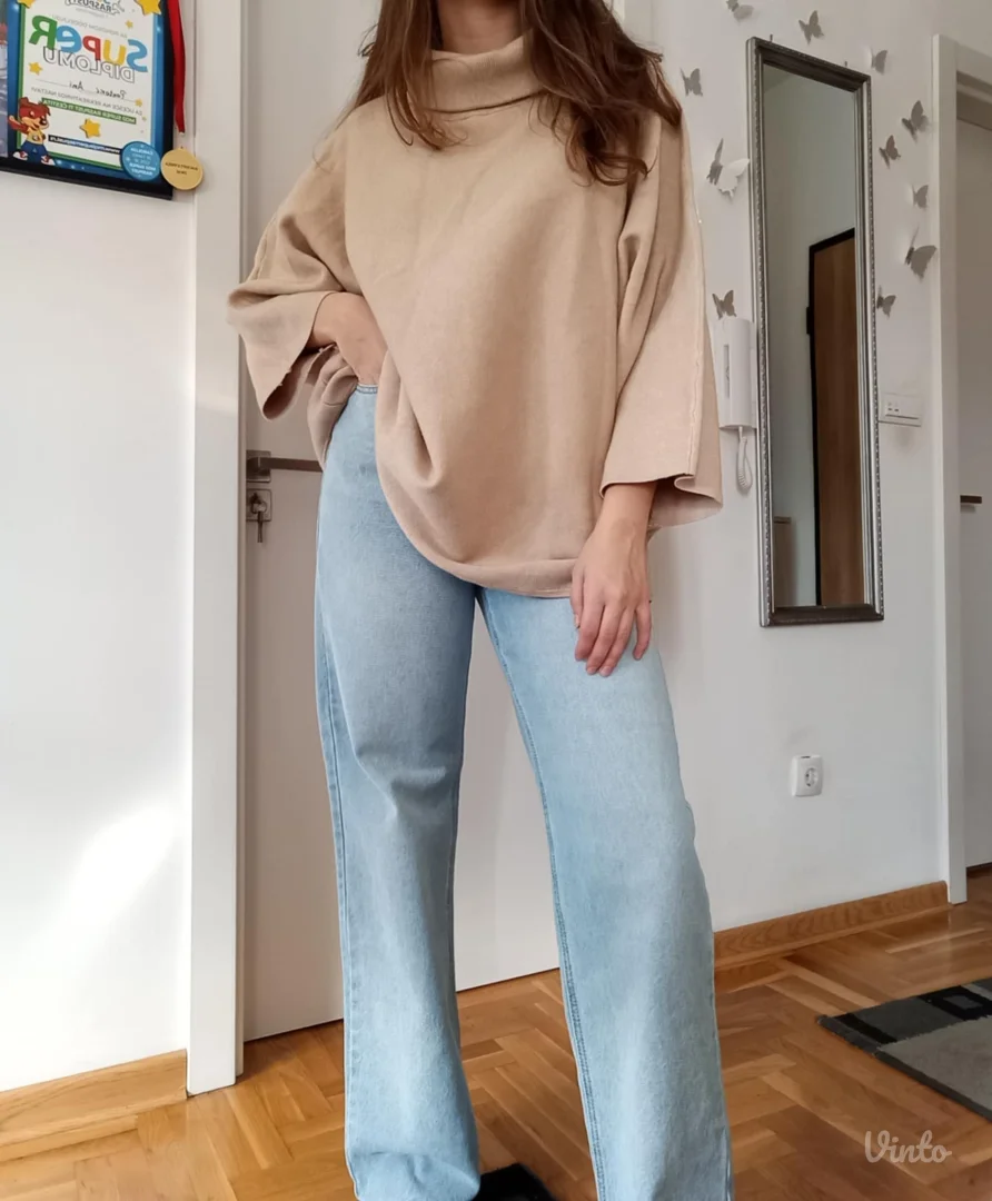 Predivan džemper od kašmira