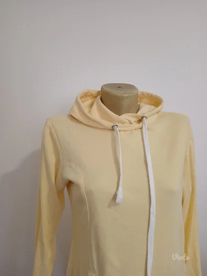 Prelep tanji žuti duks