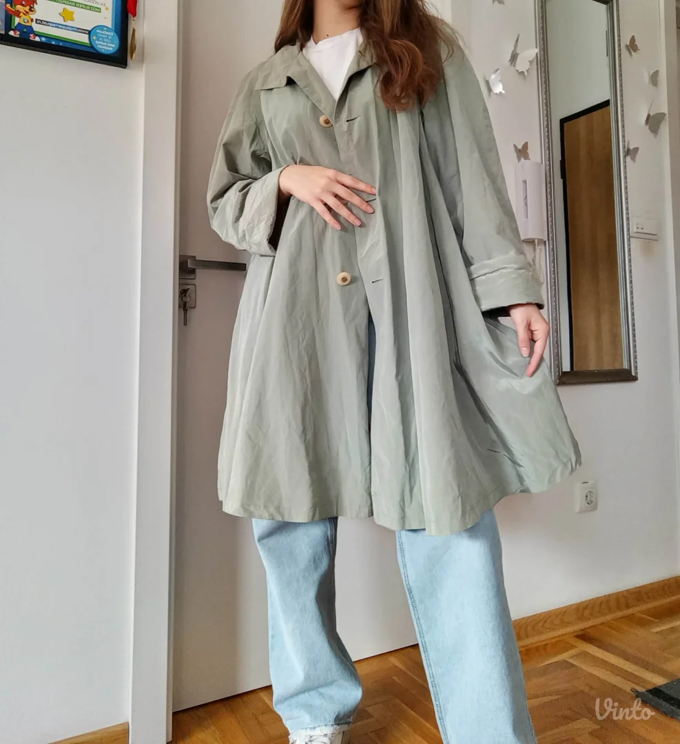 Mantil zelene boje Novelti