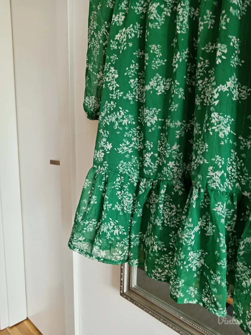 Reserved zelena lepršava haljina