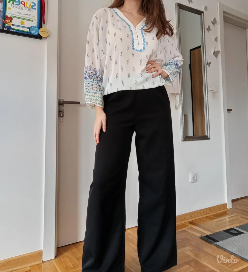 Predivna šarena bluza košulja