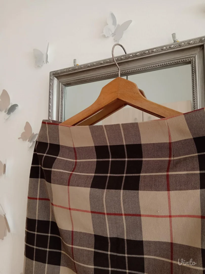 Steer One karirana suknja