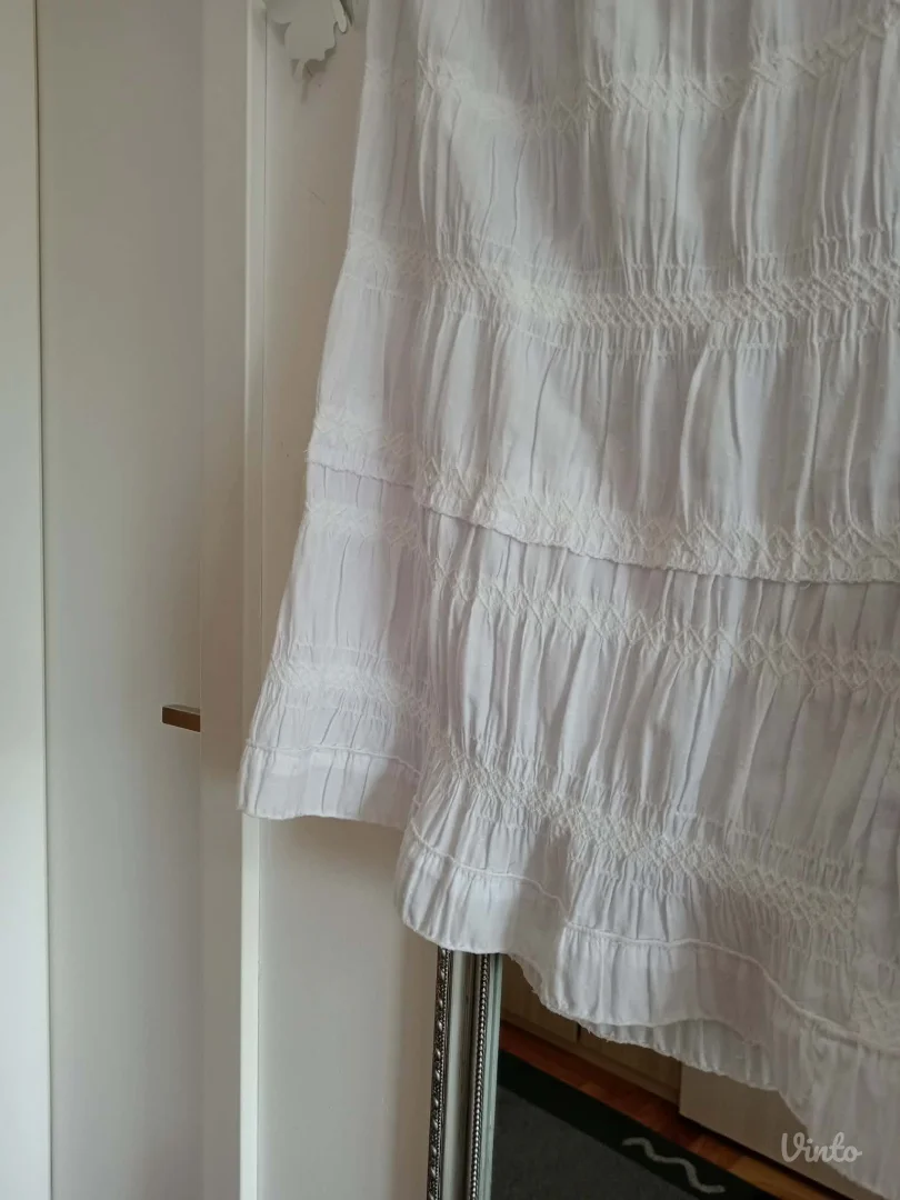 Preslatka bela suknja