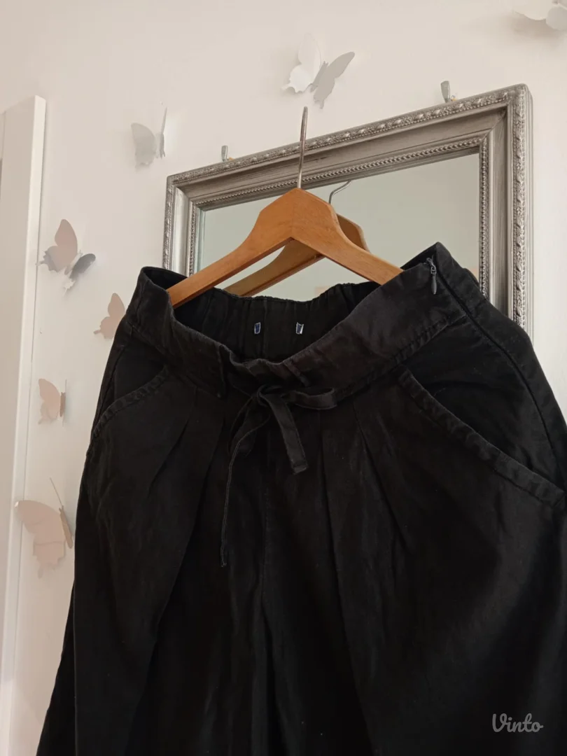 Crni pamučni šorts