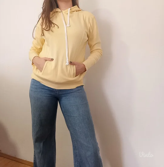 Prelep tanji žuti duks