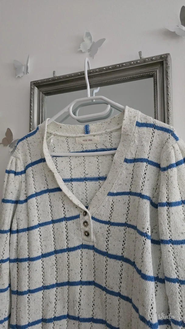 Pamučni džemper na plave pruge