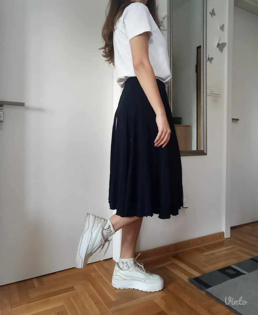 Predivna teget suknja od viskoze