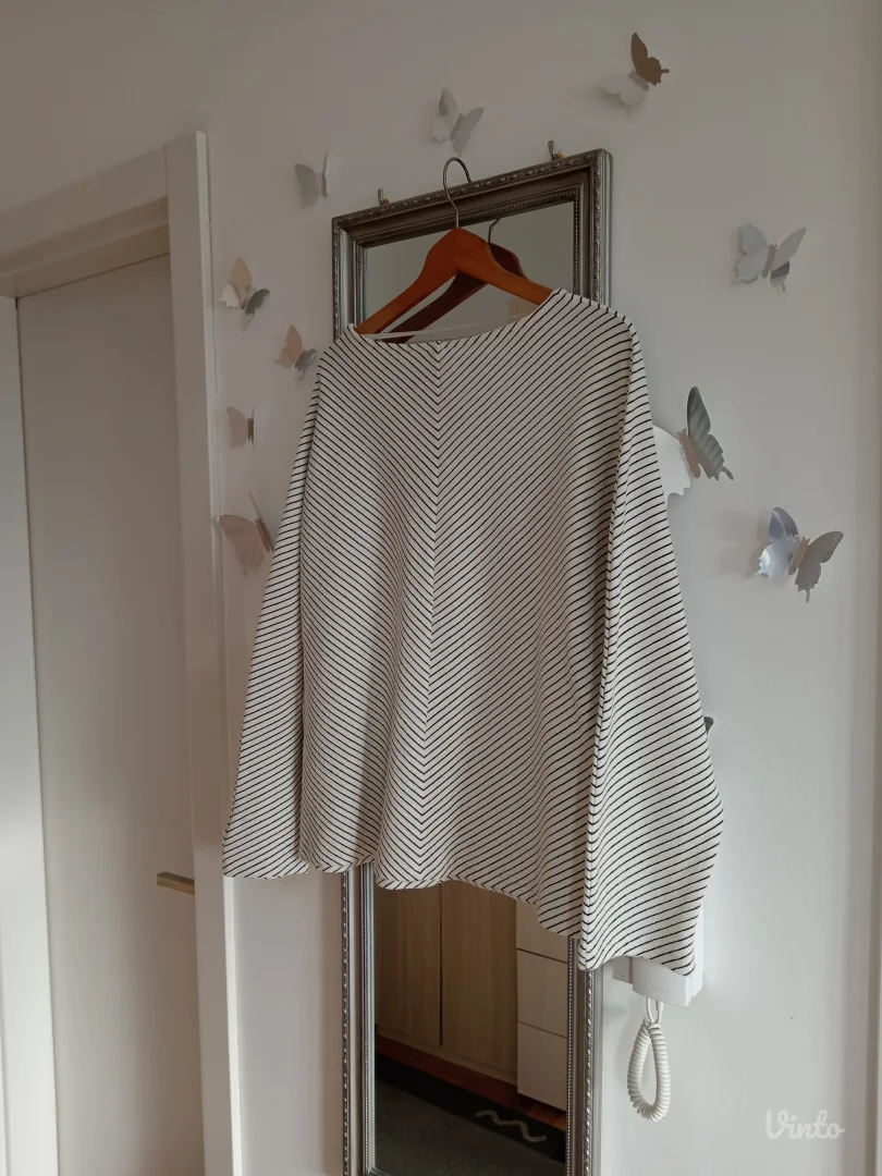 Predivna pamučna bela bluza