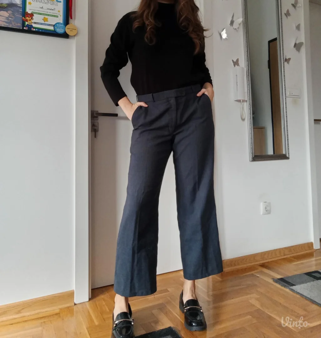 Predivne pantalone na sitne kockice