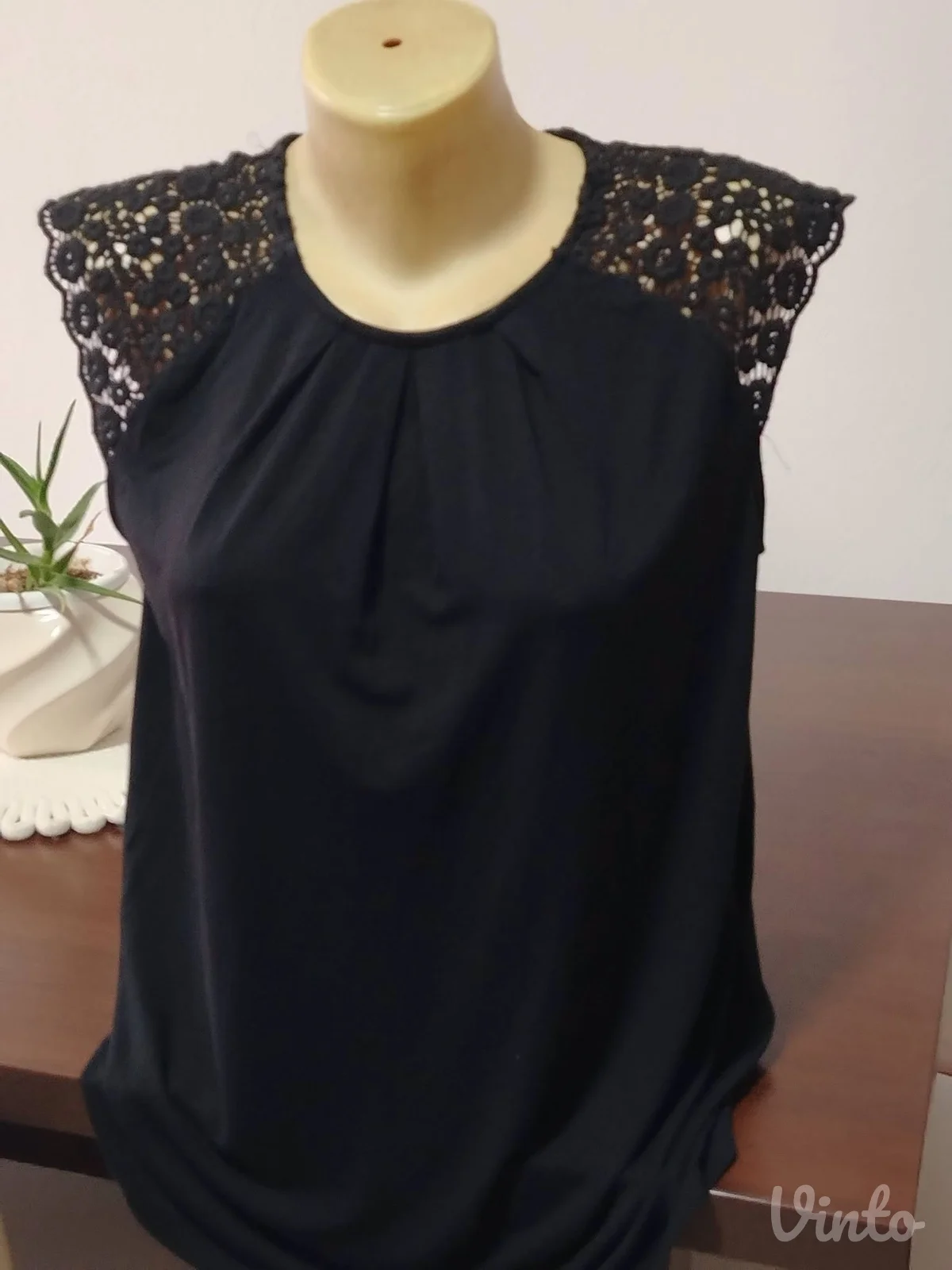Crna bluza