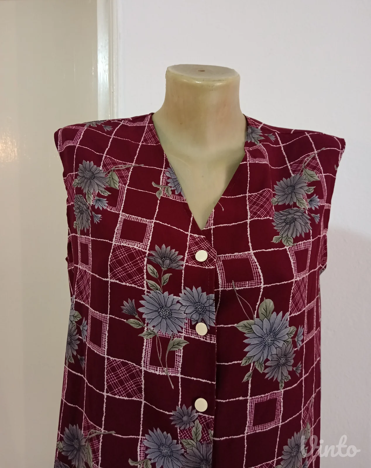 Bluza sa cvetnim dezenom