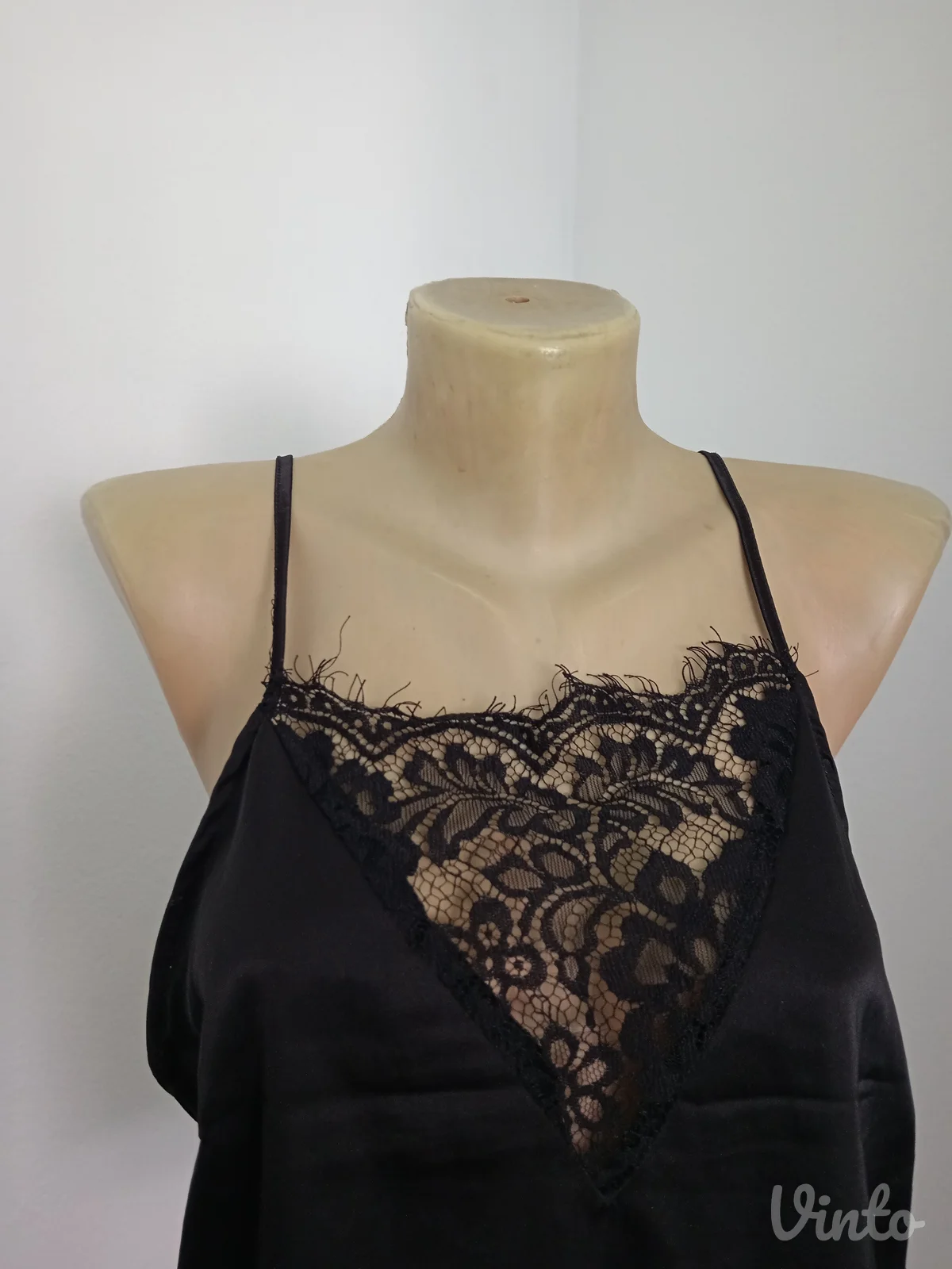 Shein crna bluza od satena
