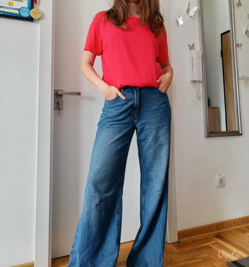 Predivna bluza na kratke rukave