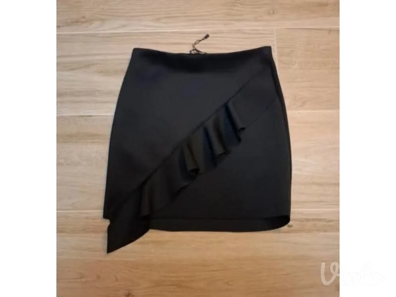 Bershka crna mini suknja