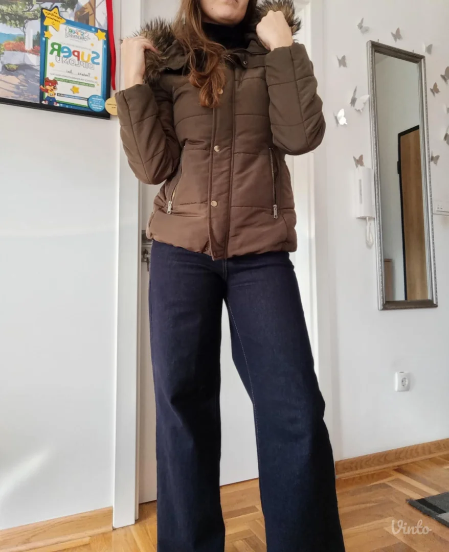 H&M maslinasto zelena zimska jakna