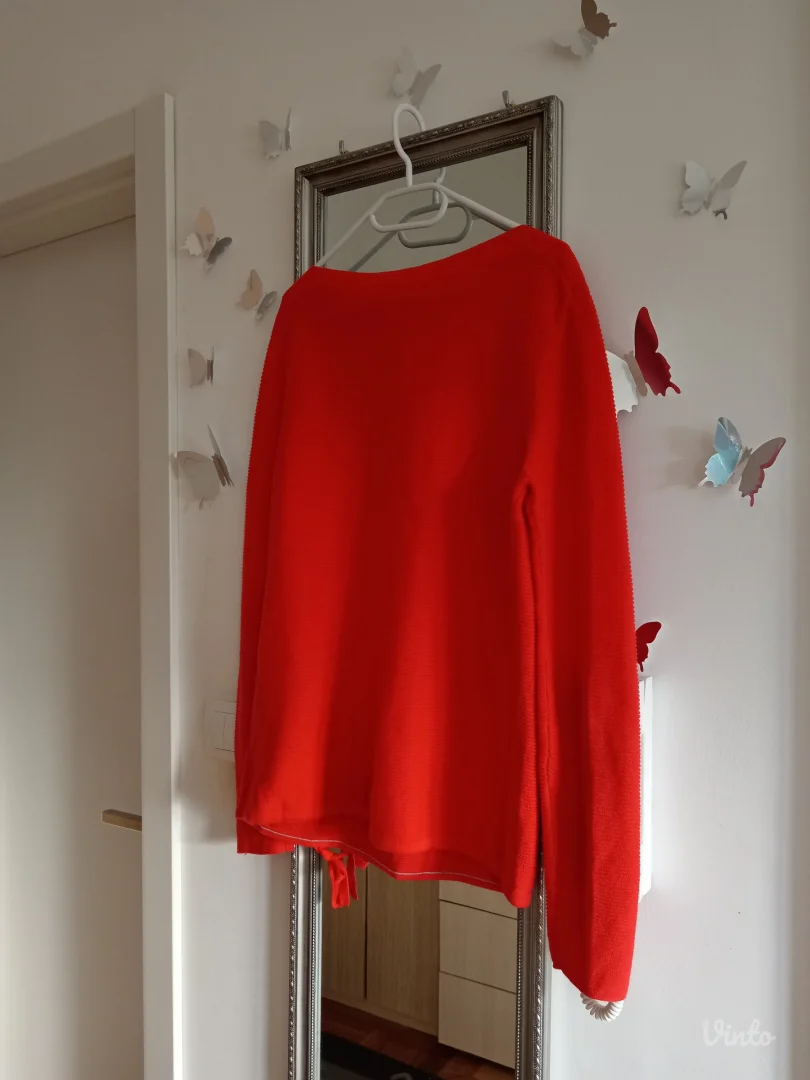 Cecil crvena bluza