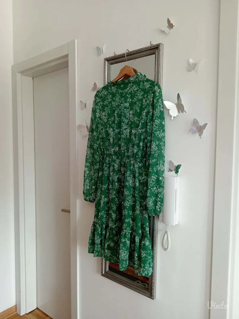 Reserved zelena lepršava haljina