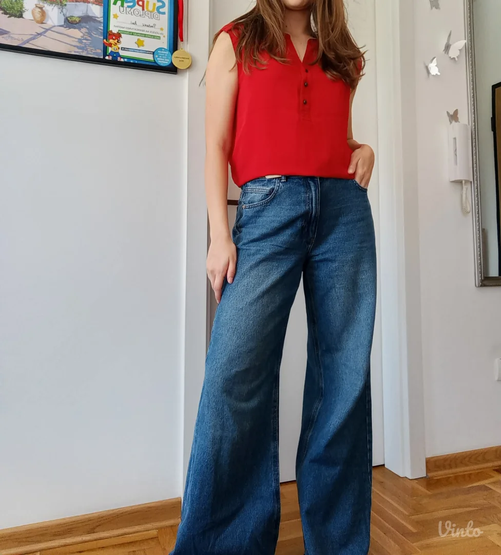 Predivna crvena bluza