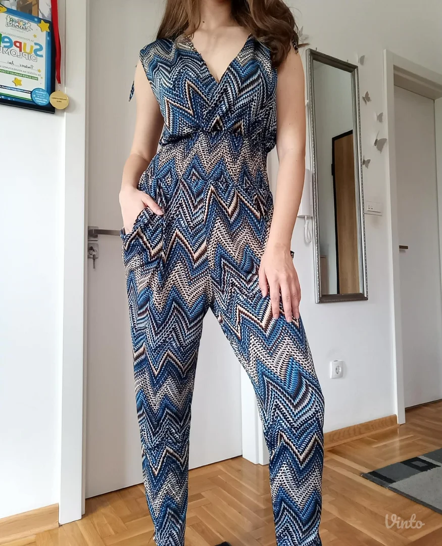 Šareni lagan kombinezon