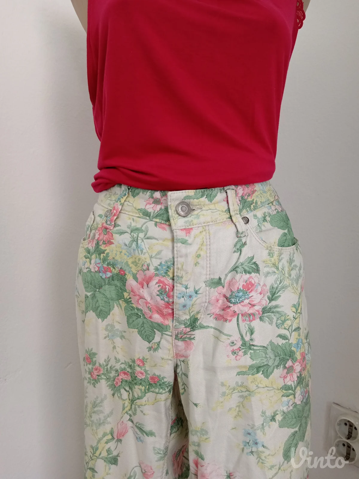 Cvetne pantalone