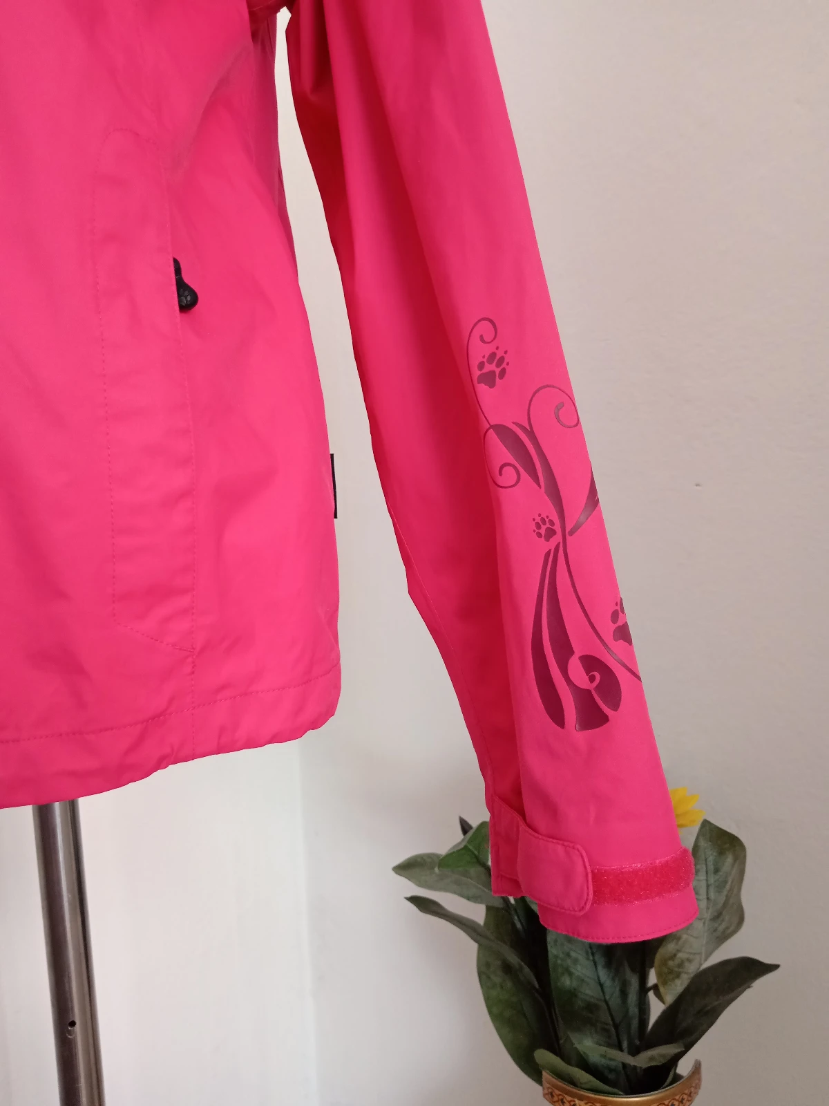 Roze jakna sa kapuljačom NOVO