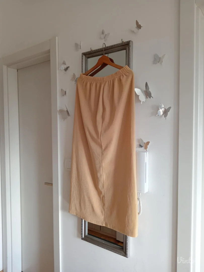 Žuta suknja sa rajsferšlusom