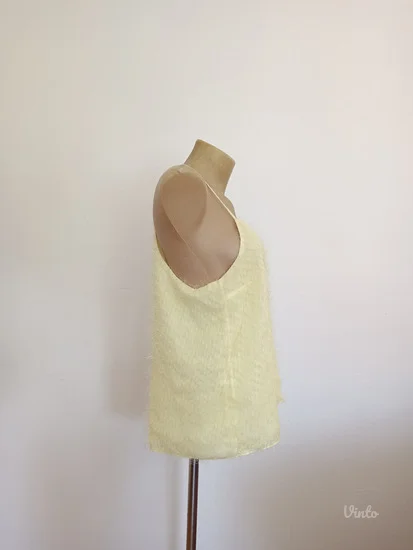 Žuta bluza sa sjajem