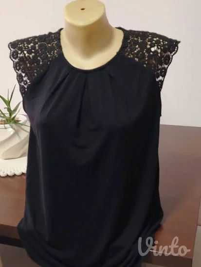 Crvena i crna bluza obe za 600