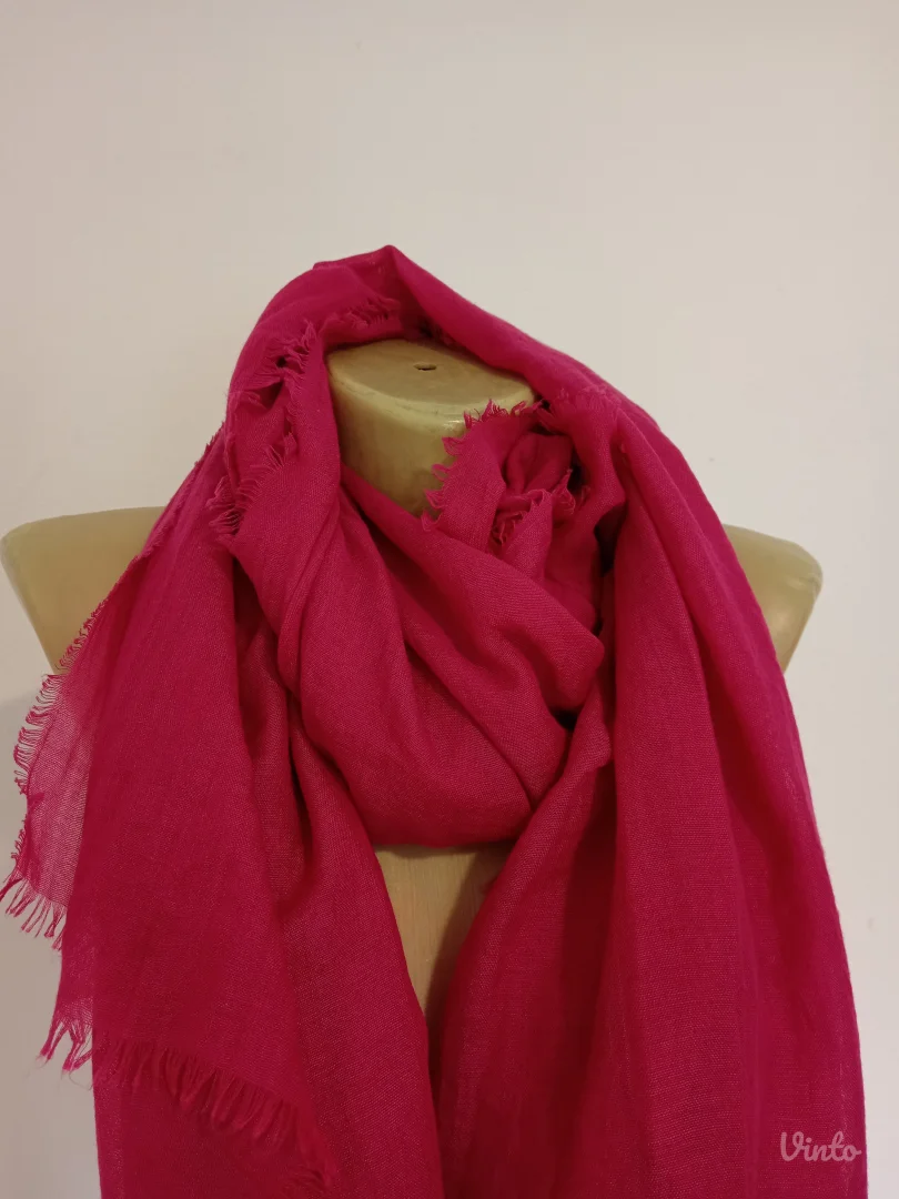 Roze pamučni šal
