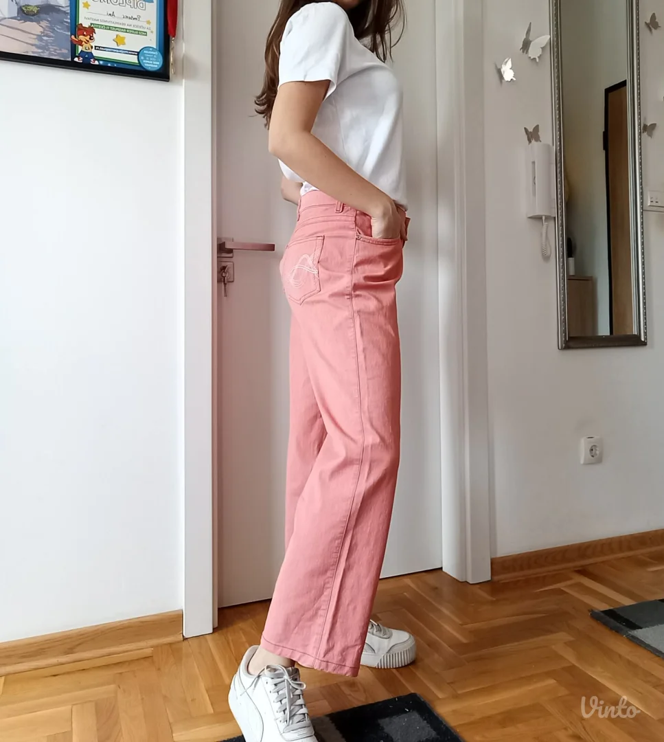 Narandžaste pantalone NOVO