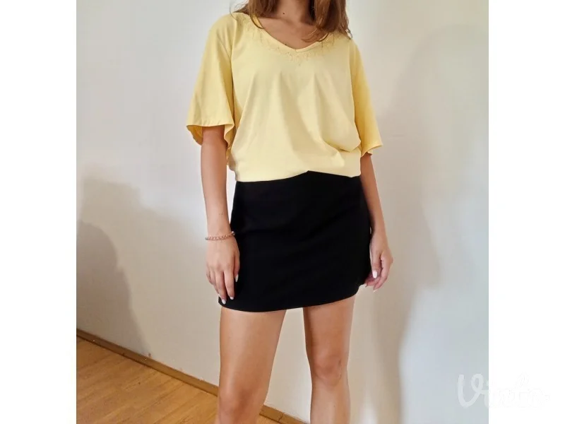 Žuta bluza
