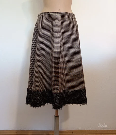 Predivna suknja dubok struk