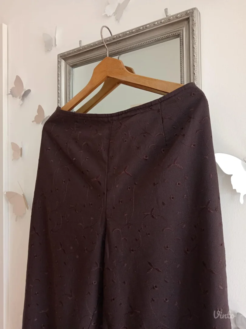 Kraće braon pantalone