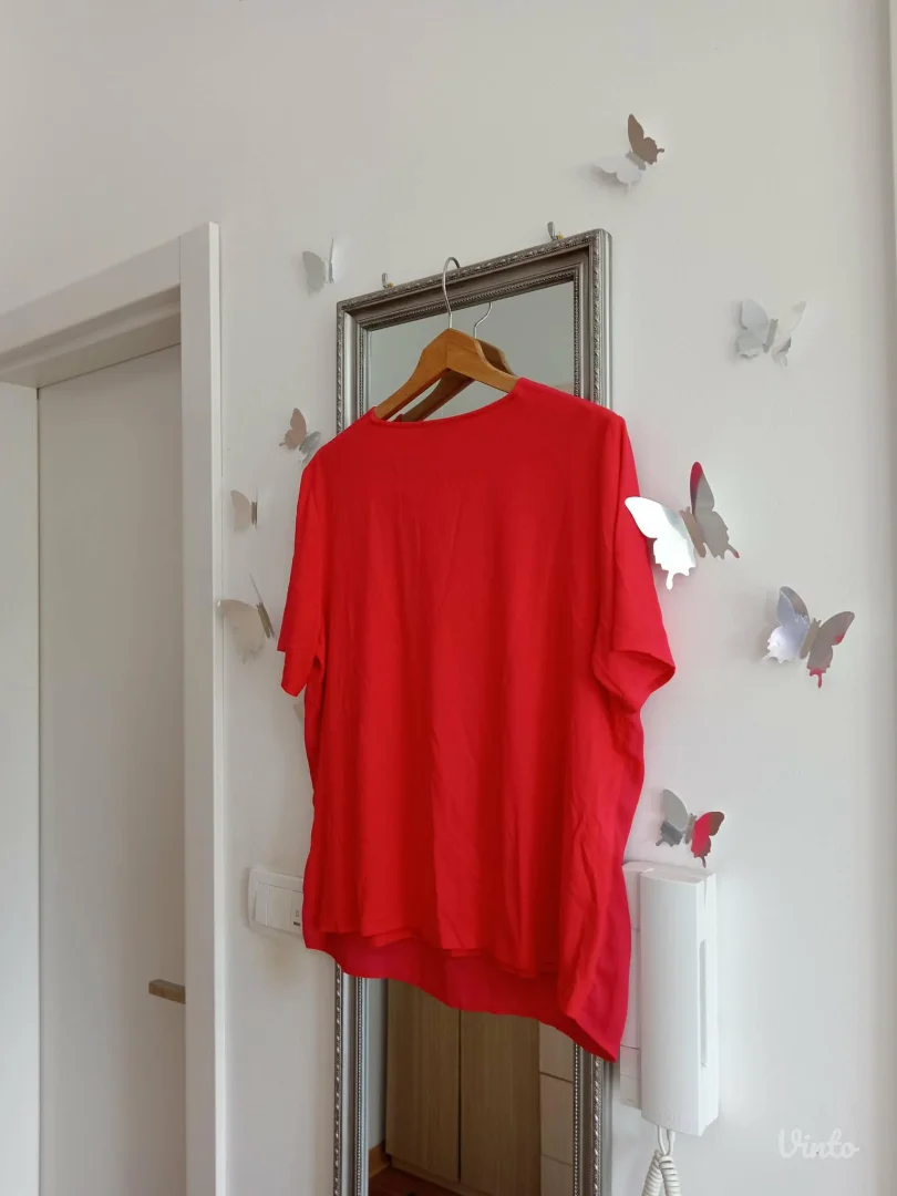 Predivna bluza na kratke rukave